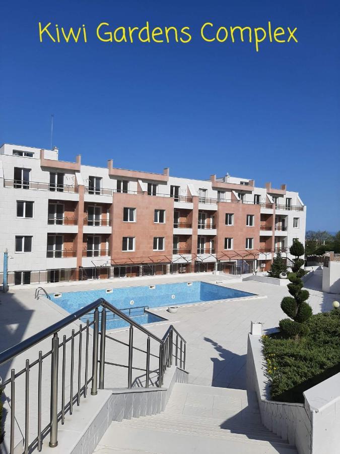 Apartment-Studio Daisy In Kiwi Gardens Complex Byala  Exterior foto