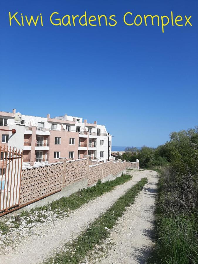 Apartment-Studio Daisy In Kiwi Gardens Complex Byala  Exterior foto
